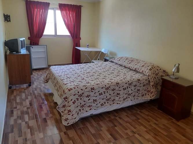 <p>Arriendo habitación</p> image