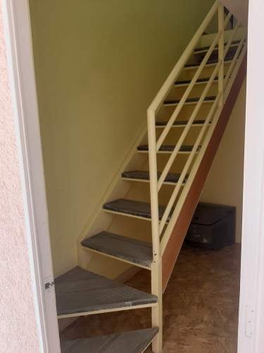<p>Arriendo habitación</p> image