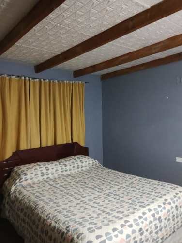 <p>Arriendo pieza amoblada en casa de Familia</p> image