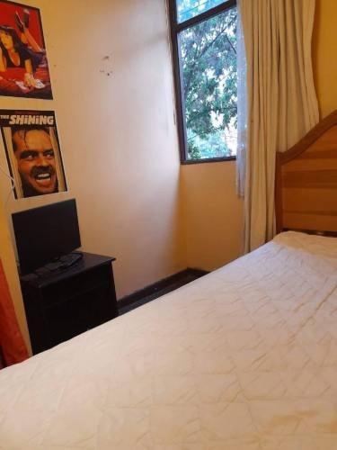 <p>Pieza Mujer Las Condes</p> image