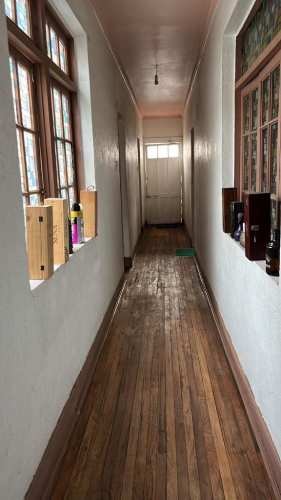 <p>Arriendo pizas amobladas</p> image