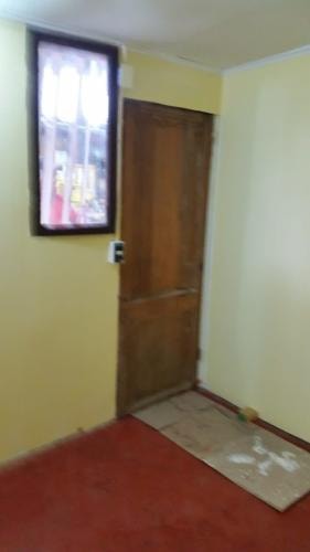 <p>ARRIENDO PIEZA A PERSONA SOLA Y/O PAREJA SIN NIÑOS QUINTA NORMAL</p> image