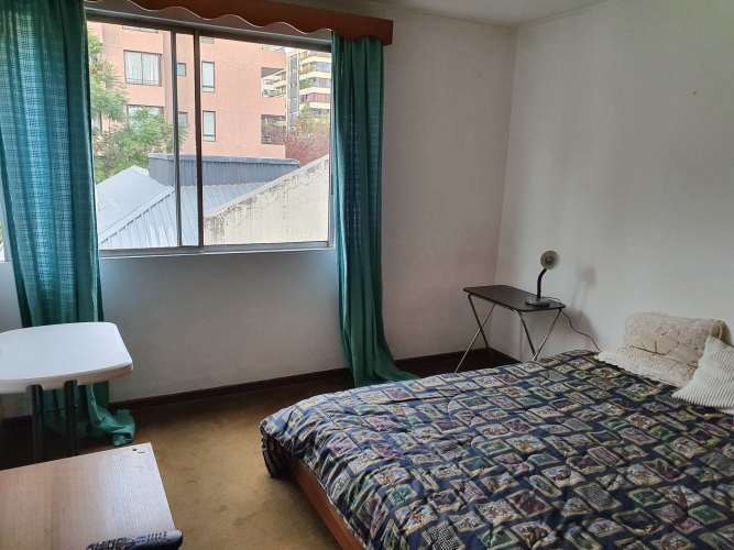 <p>Pieza baño propio en Ricardo Lyon 1472, Providencia</p>