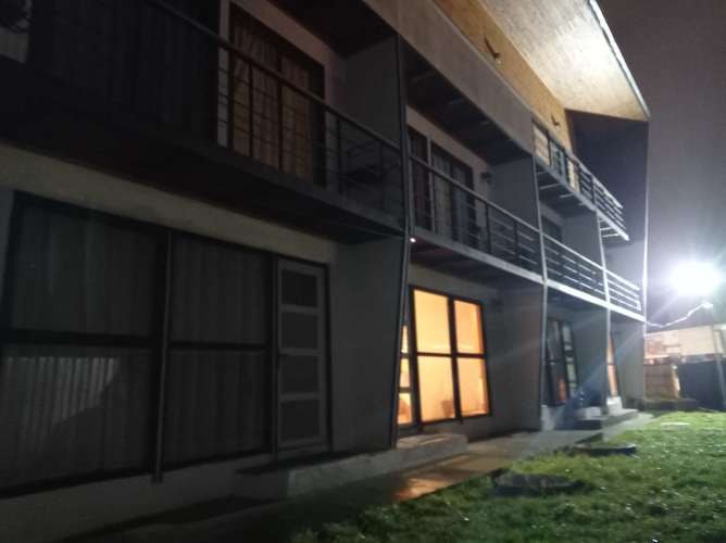 <p>Arriendo Habitación para Dama/Srta – Vista a la Bahía, Puerto Montt (Costanera)</p>