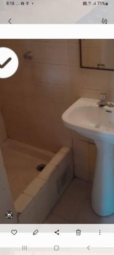 <p>Arriendo pieza en barrio el golf</p> image