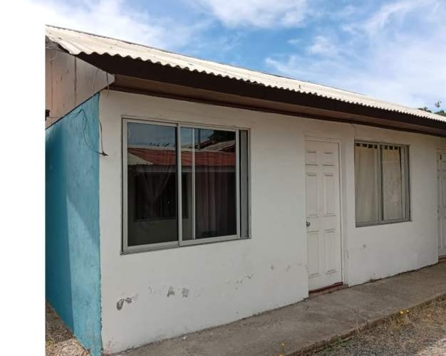 <p>Arriendo pieza independiente</p> image