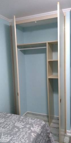 <p>Pieza en Ciudad de los Valles, Pudahuel</p>