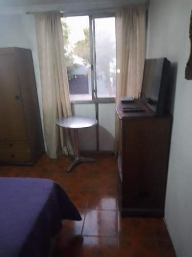 <p>PIEZA EN ARRIENDO</p> image